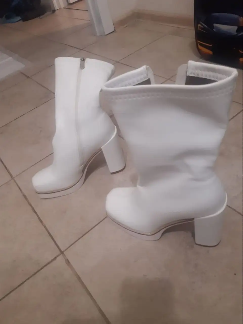 Новые сапожки весна-осень 38 размер - Обувь (Одежда) в Некрасовка