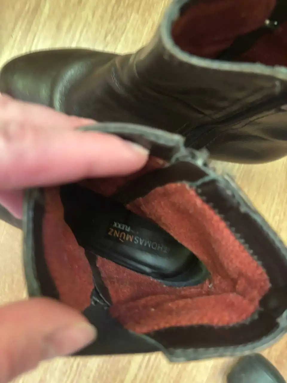 Ботинки кожаные на каблуке 38,5 размер - Обувь (Одежда) в Люберцы