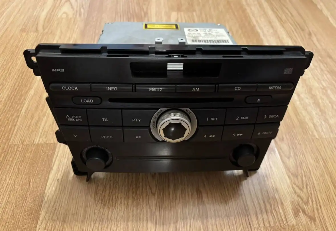 Штатная магнитола с Mazda CX-7 2007 года до рестайлинг - Автомагнитолы (Запчасти) в Люберцы