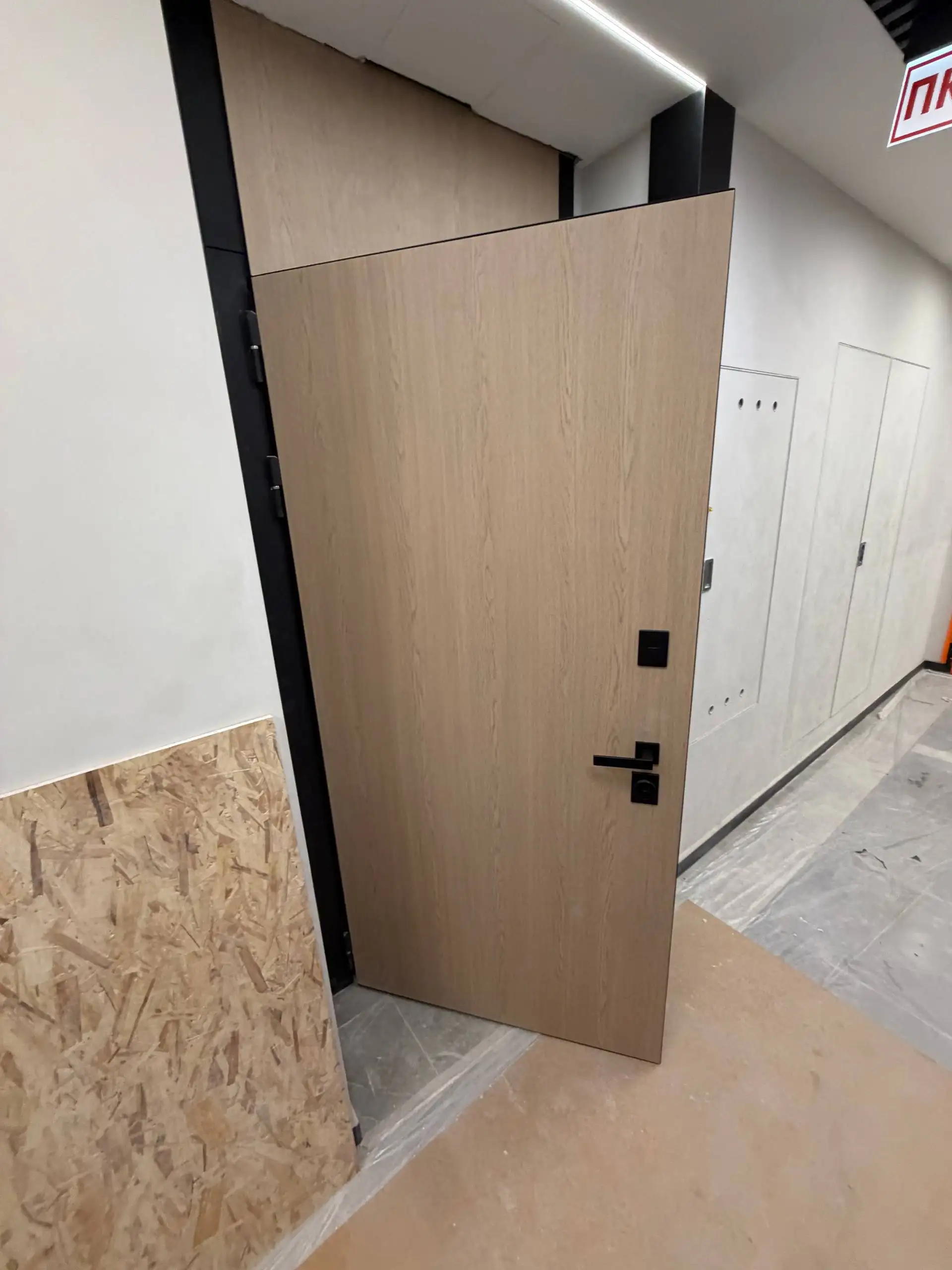 Продажа входной двери с левым открыванием - Двери (Для дома и дачи) в Люберцы