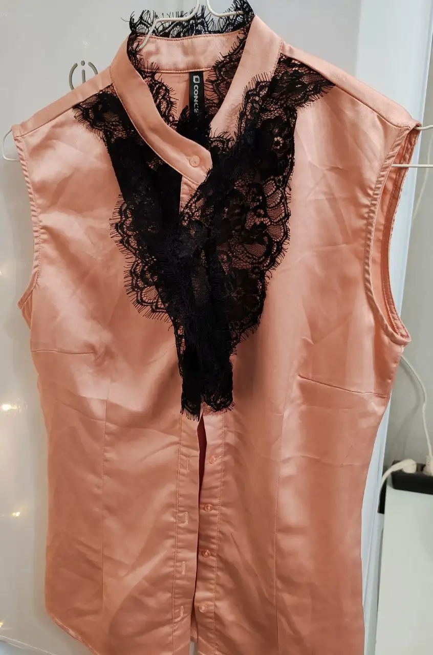 Нарядная блузка размер 42-44 - Женская одежда (Одежда) в Люберцы