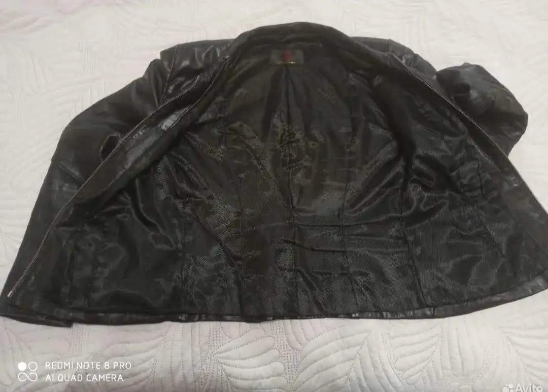 Кожаная женская куртка б/у 44-46 размер - Верхняя одежда (Одежда) в Люберцы