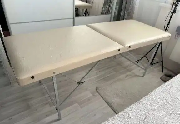 Кушетка раскладная для наращивания ресниц и массажа - Барахолка в Люберцы