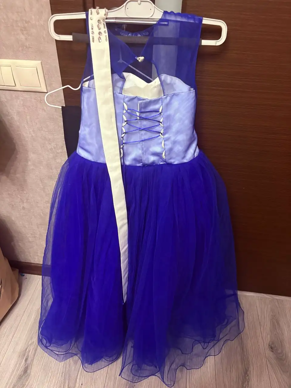 Продажа новых детских вещей и платья на выпускной - Одежда для детей (Товары для детей) в Некрасовка