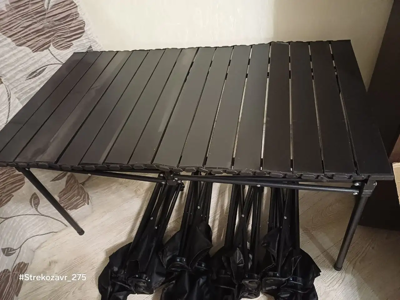 Туристический комплект: стол с 4 стульями - Туристическое снаряжение (Хобби и отдых) в Люберцы