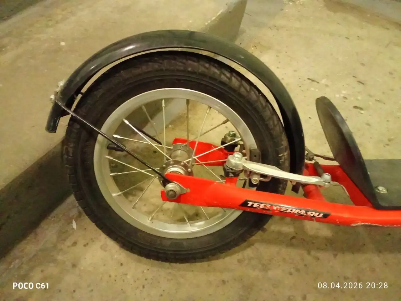 Продам б/у самокат, требует небольшого ремонта - Самокаты (Хобби и отдых) в Люберцы