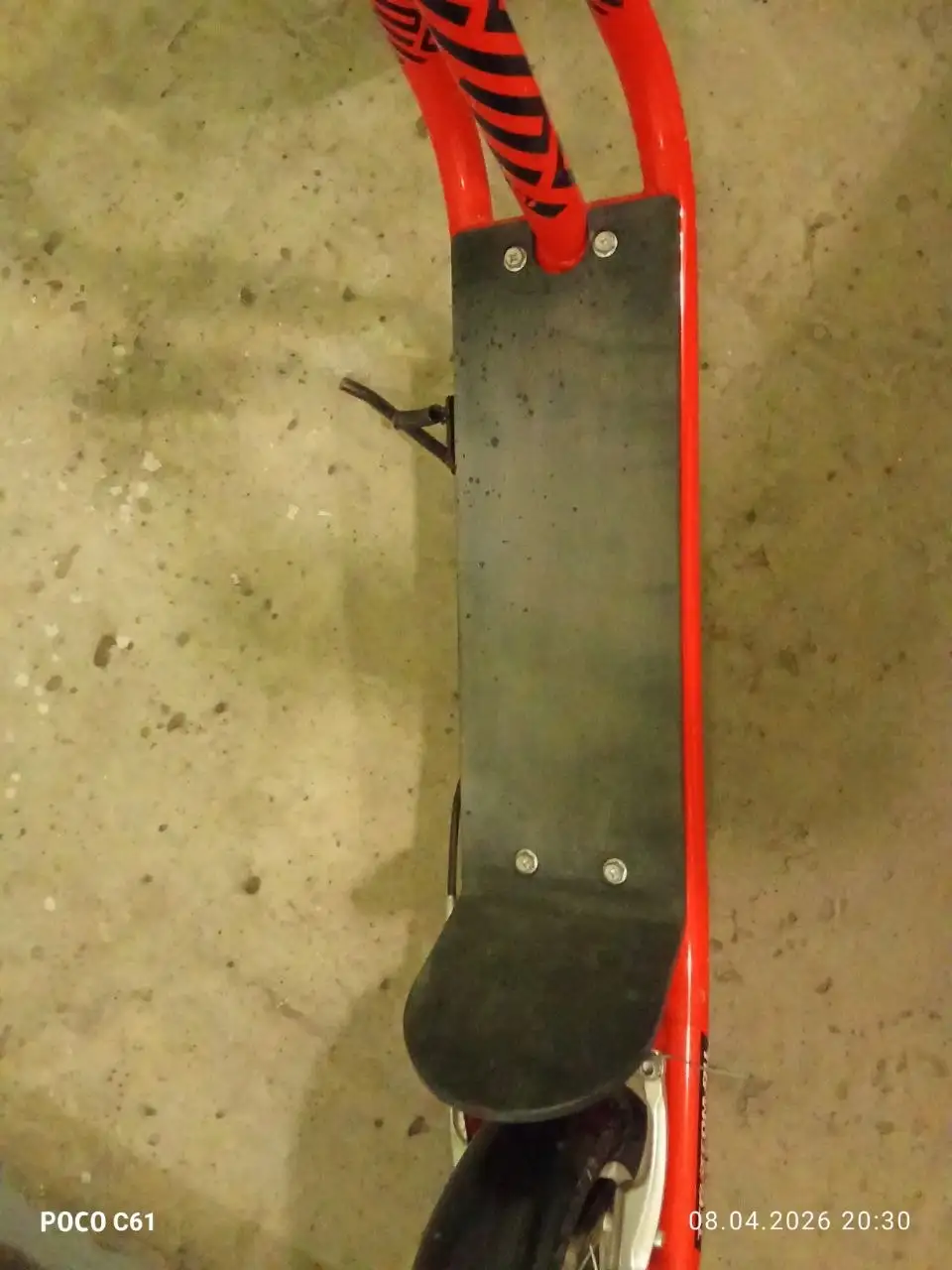 Продам б/у самокат, требует небольшого ремонта - Самокаты (Хобби и отдых) в Люберцы