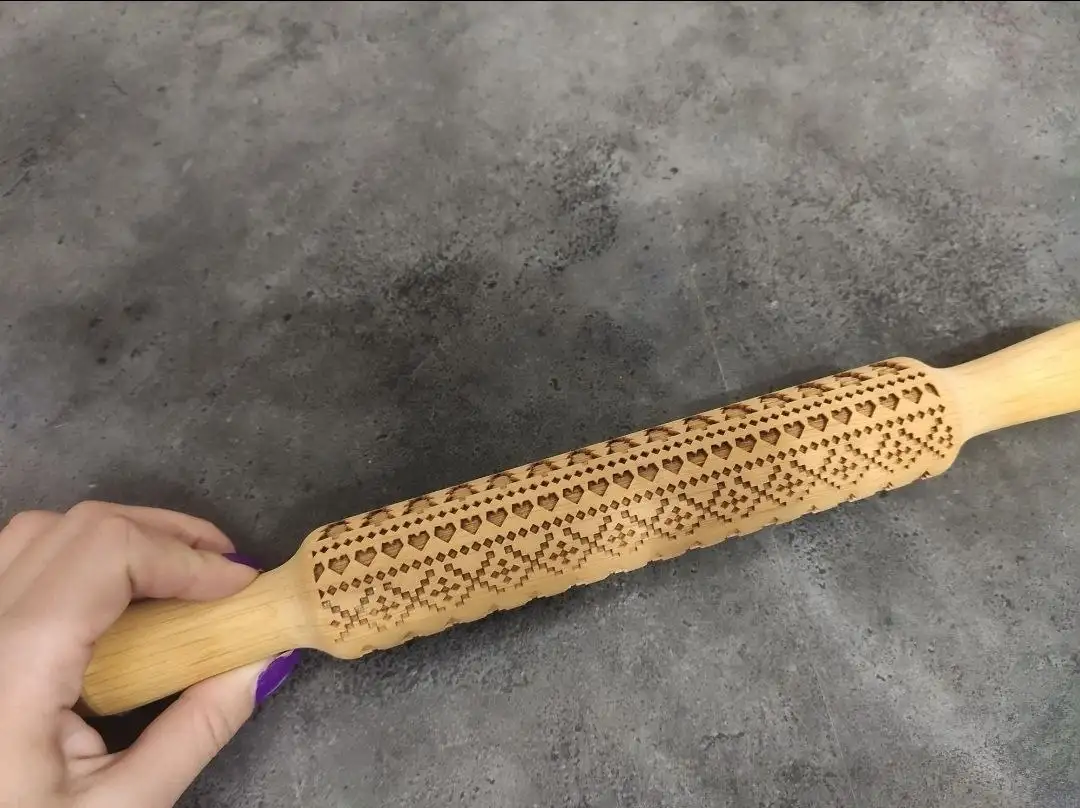 Продам деревянную узорчатую скалку - Кухонная утварь (Барахолка) в Люберцы