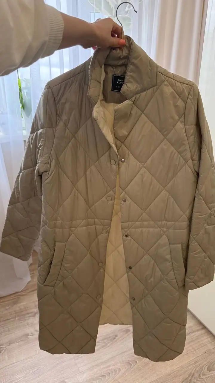 Женское стёганое пальто размер 44 - Верхняя одежда (Одежда) в Люберцы