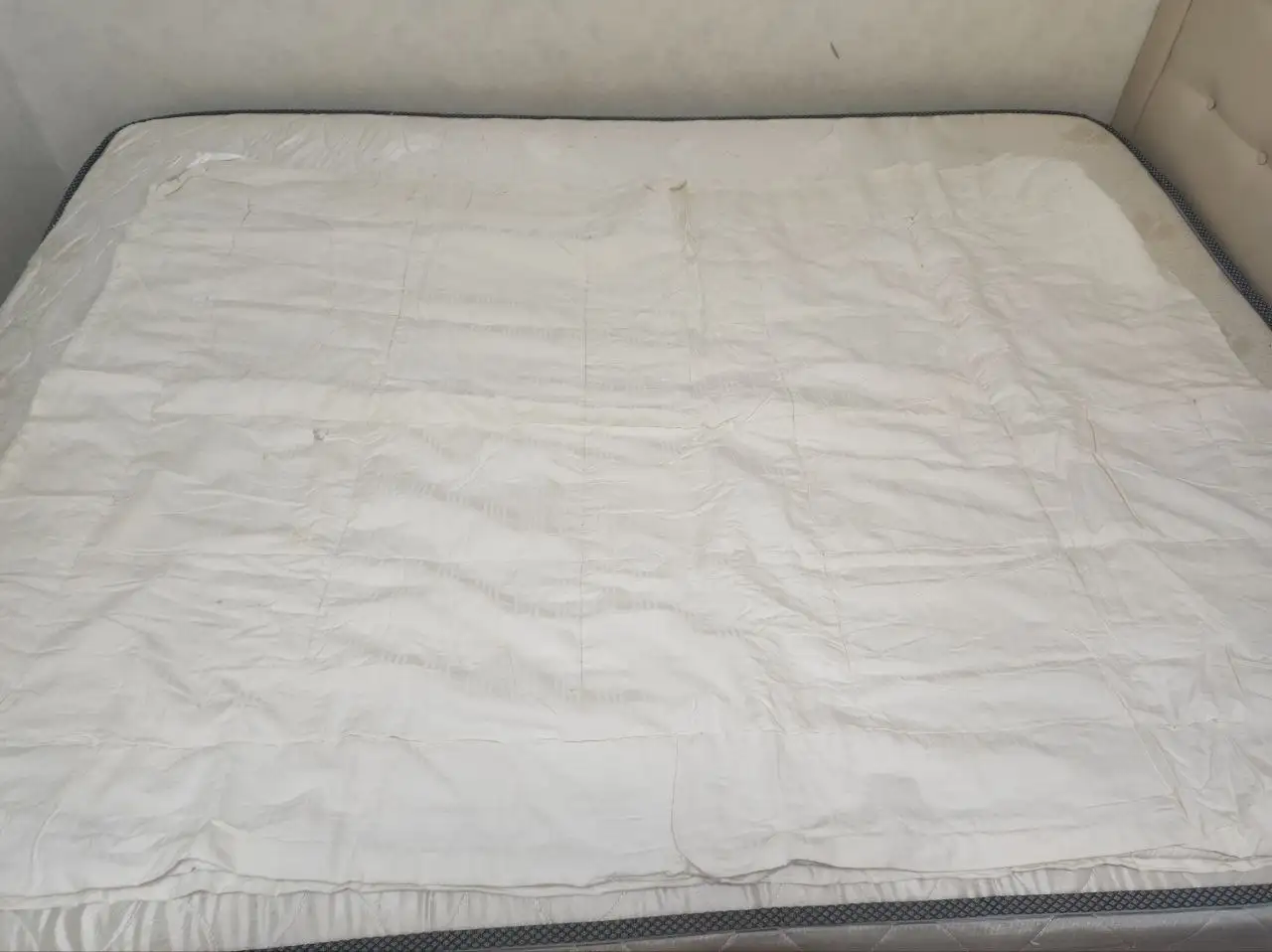 Два одеяла разных размеров - Текстиль (Барахолка) в Люберцы