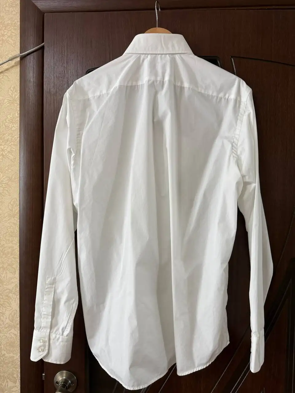 Продам 4 мужские рубашки - Мужская одежда (Одежда) в Некрасовка