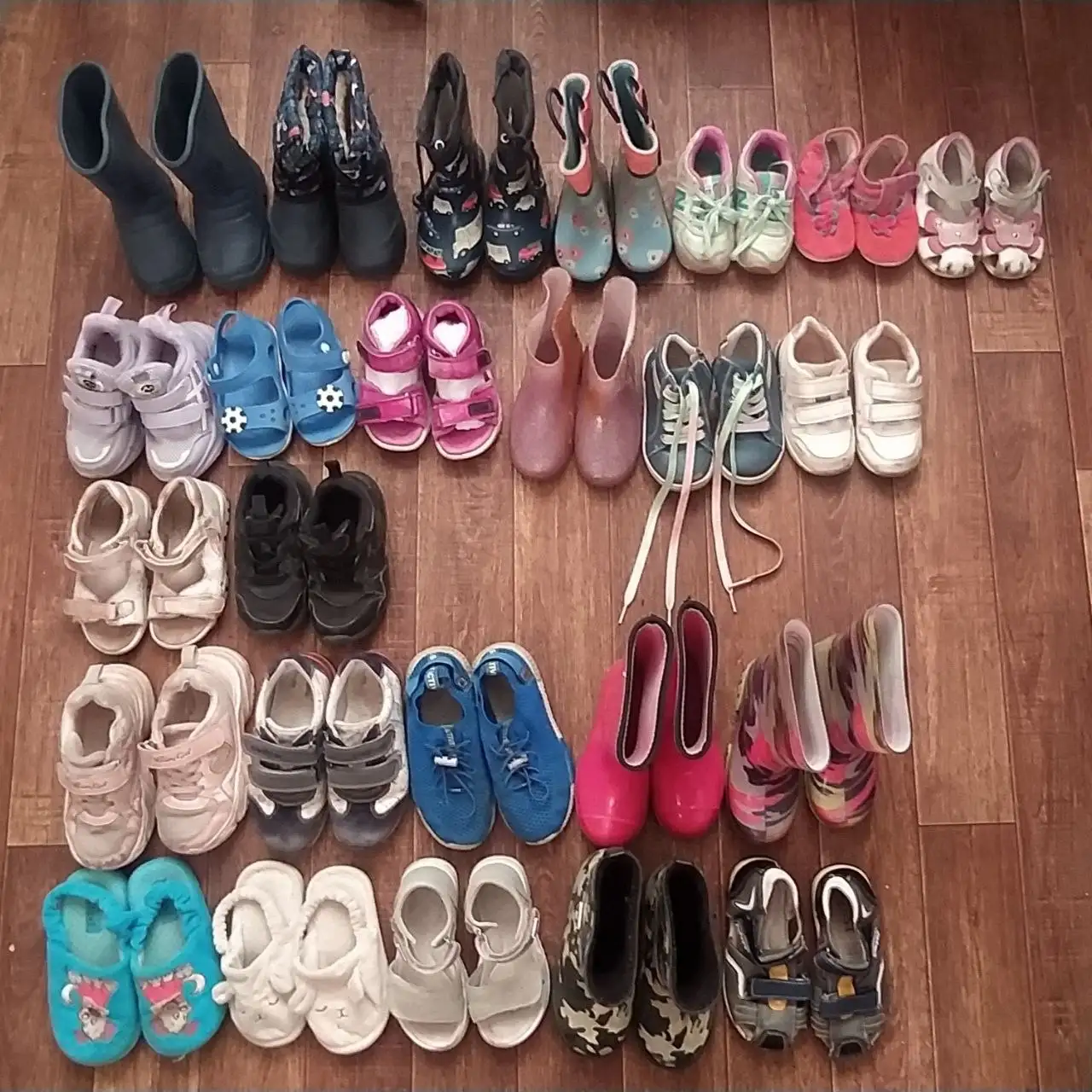 Женская одежда, обувь и товары для мам и малышей - Барахолка в Некрасовка