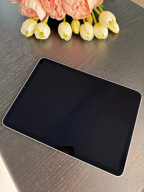 iPad Air 5 с аксессуарами Apple Pencil и Magic Keyboard - Планшеты в Люберцы