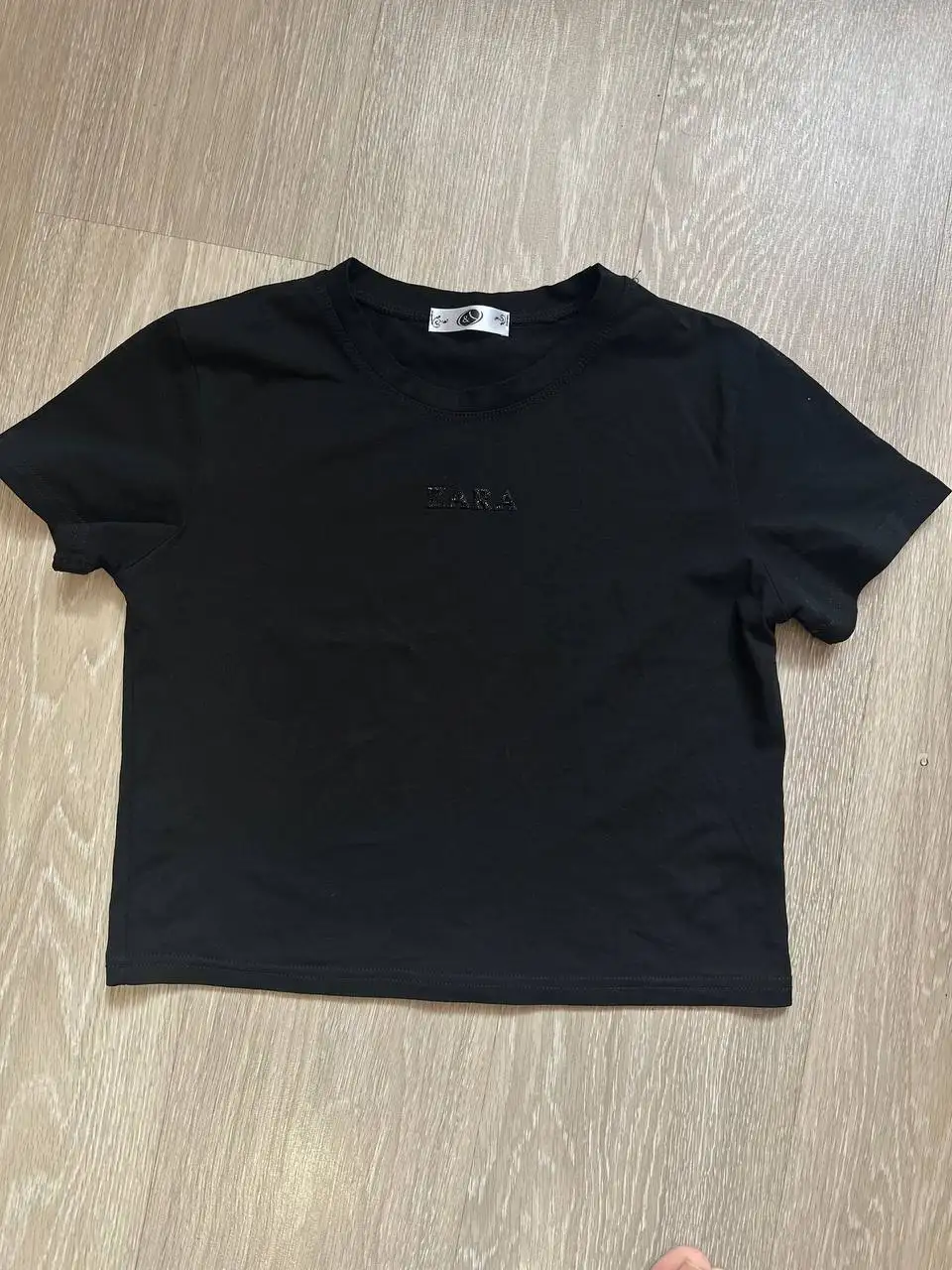 Продажа одежды и обуви: джинсы, свитер, топ, платье, кроссовки, куртка - Одежда в Люберцы