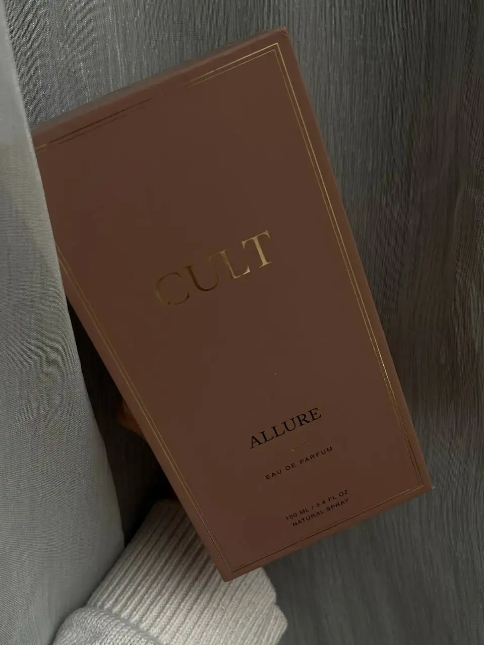 Продам духи с коробкой - Парфюмерия (Барахолка) в Люберцы