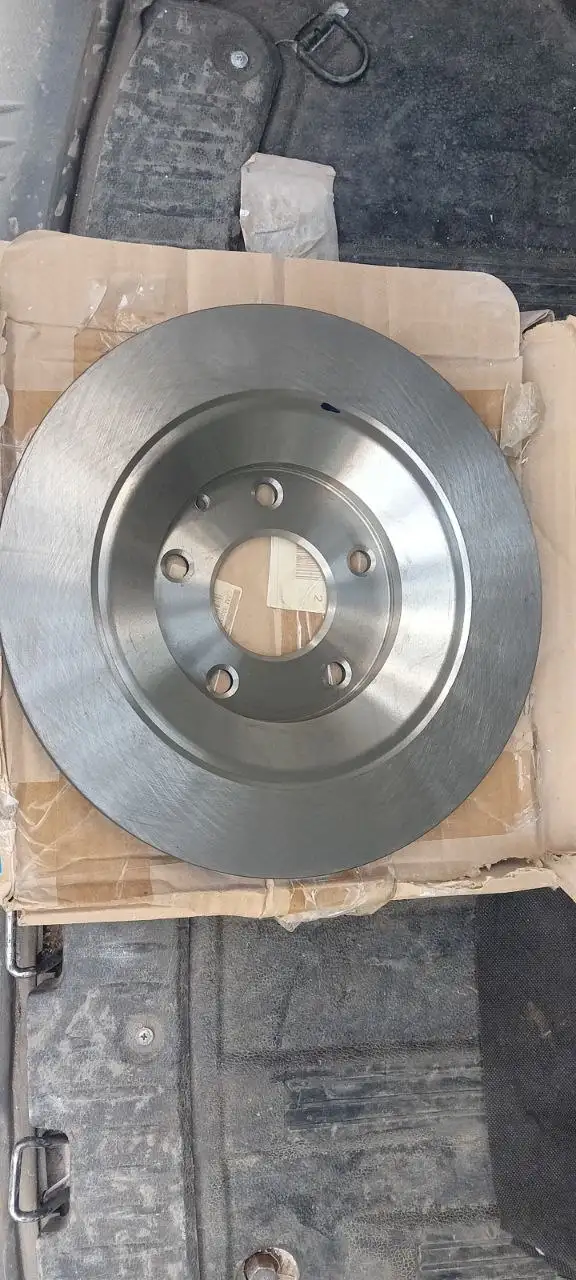 MAZDA CX-5 Оригинальные тормозные диски и колодки - Тормозная система (Запчасти) в Люберцы