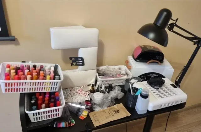 Все для маникюра со столом - Маникюрное оборудование в Люберцы