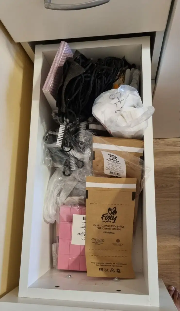 Все для маникюра со столом - Маникюрное оборудование (Барахолка) в Люберцы