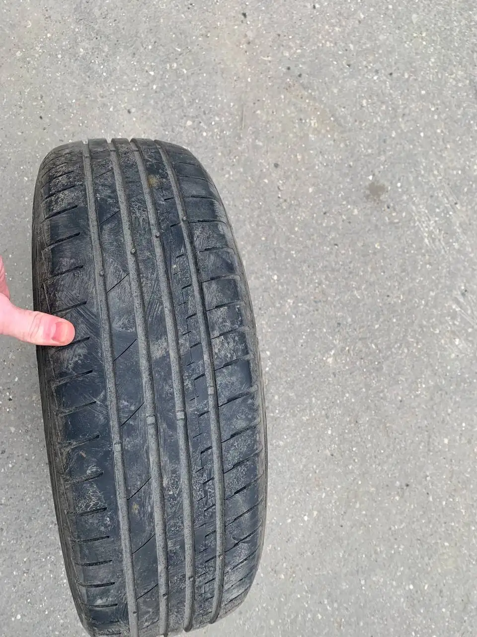 Продажа шин R15 в идеальном состоянии - Шины и диски (Авто) в Некрасовка