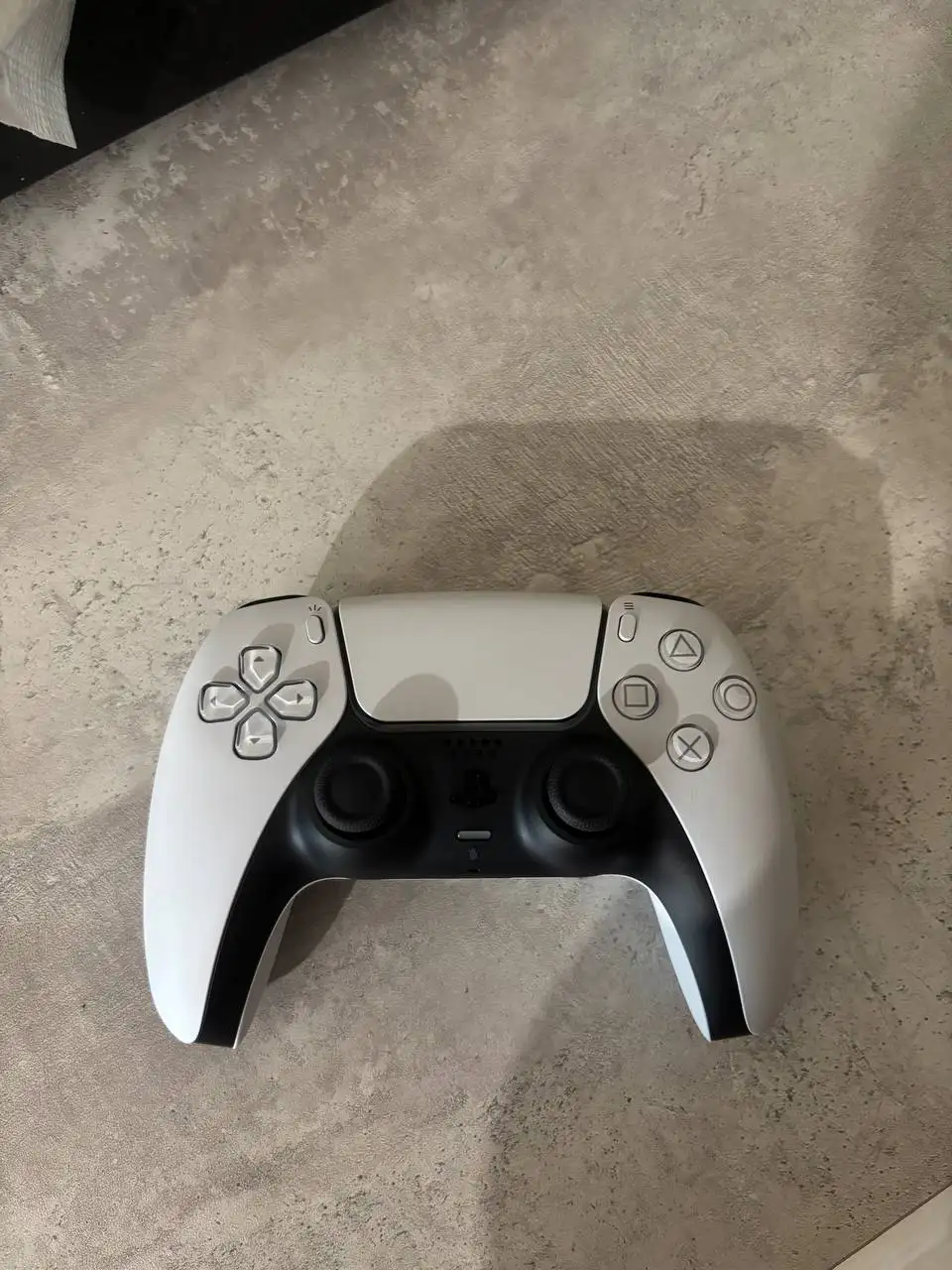 Геймпад PS5 Dualsense в идеальном состоянии - Игровые аксессуары (Электроника) в Некрасовка