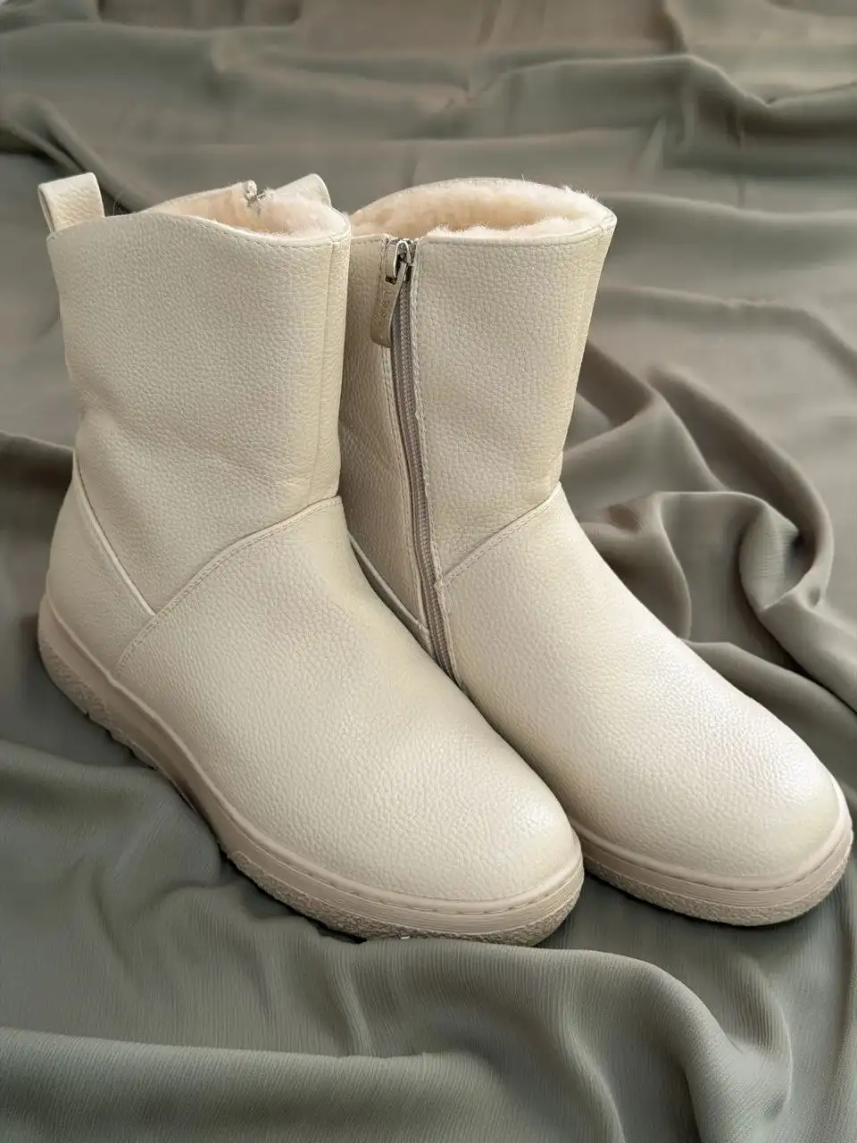 Новые зимние сапоги размер 37 - Обувь (Одежда) в Люберцы