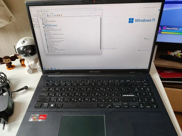 Продам ноутбук с мышкой Logitech - Комплектующие для ПК в Люберцы