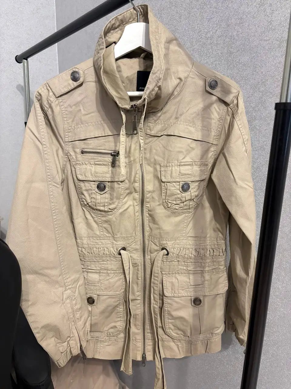 Женская весенняя куртка XS новая - Верхняя одежда (Одежда) в Некрасовка