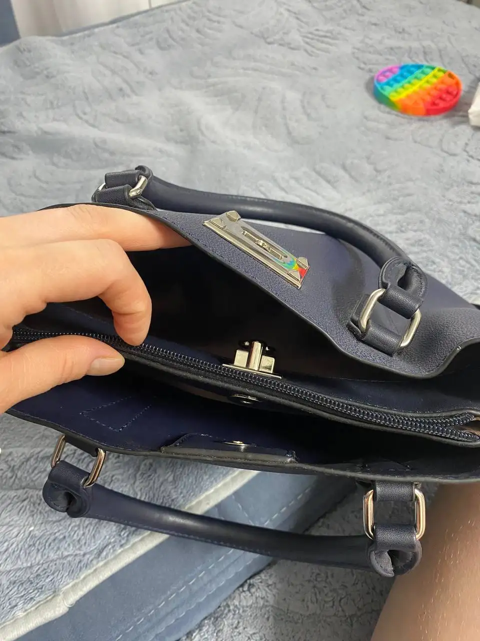 Сумка новая из магазина Кари - Барахолка в Люберцы