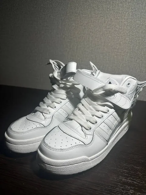 Кроссовки Adidas размер 39 - Блузки в Люберцы