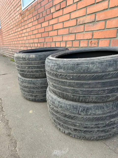 Резина для автомобиля 225/40/18 и 255/35/18 - Запчасти для электроинструментов в Люберцы
