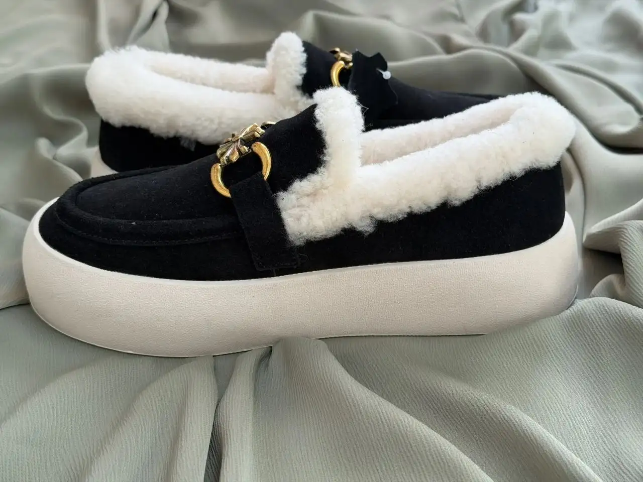 Новые угги 37 размера - Обувь (Одежда) в Некрасовка