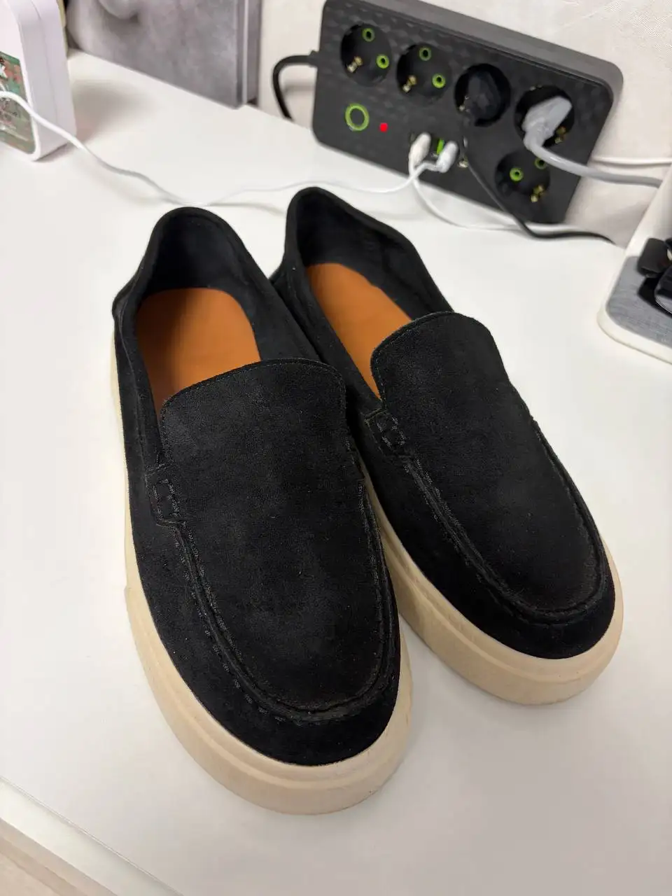 Лоферы и кроссовки 37 размера - Обувь (Одежда) в Люберцы