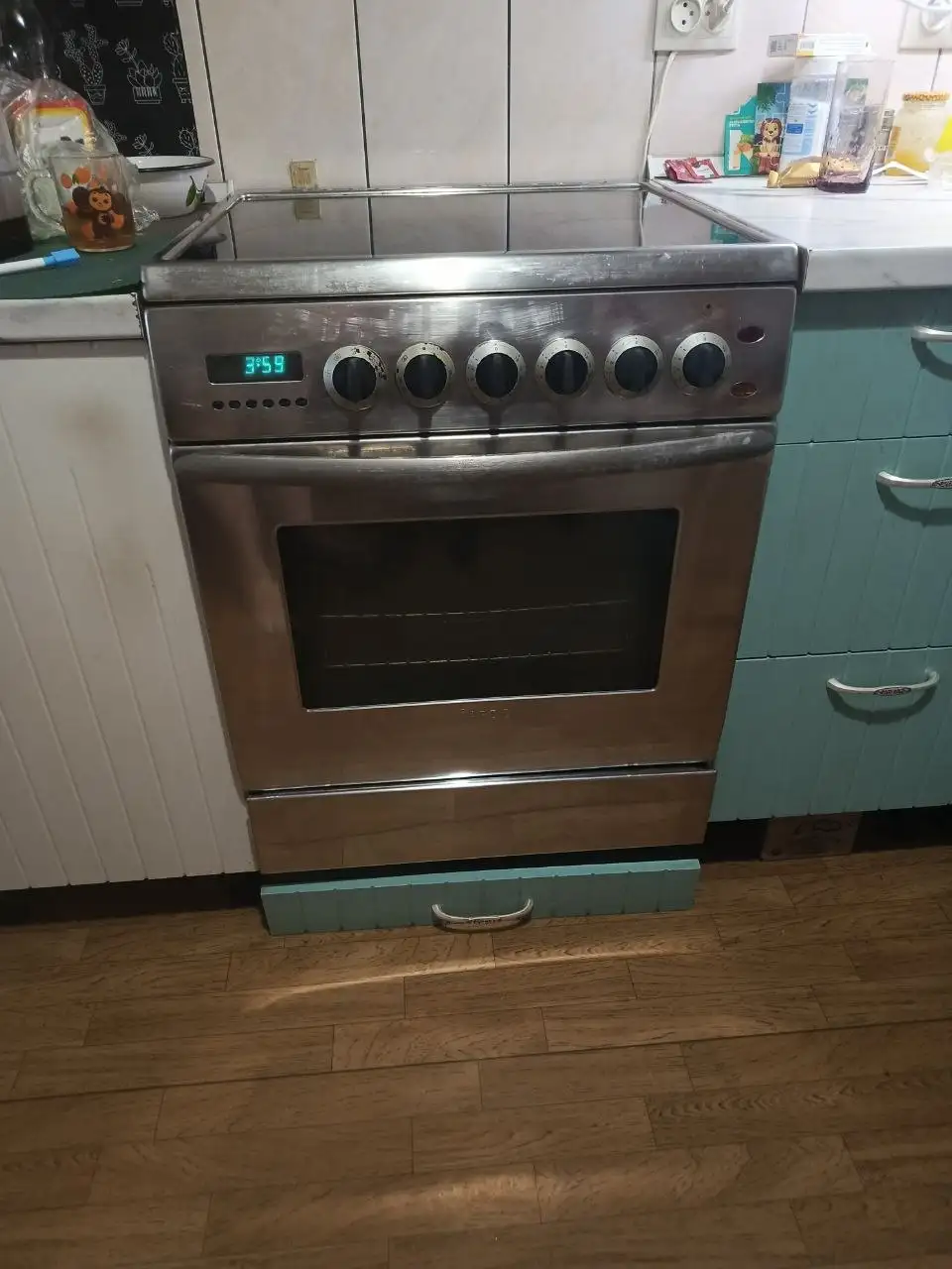 Продам плиту 60*60 стеклокерамика - Кухонные плиты (Для дома и дачи) в Люберцы