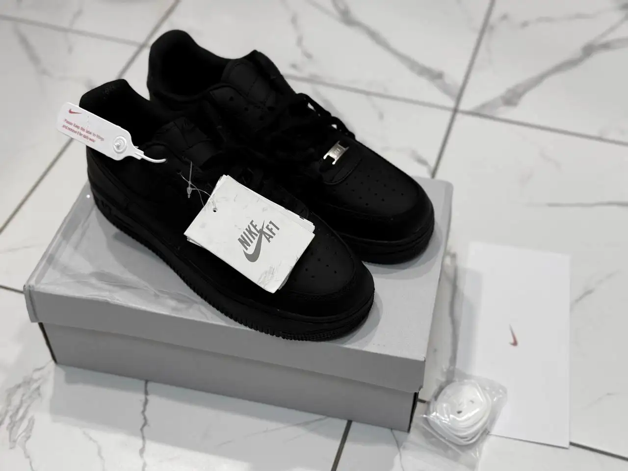 Новая обувь и шорты Nike с бирками - Обувь (Одежда) в Люберцы