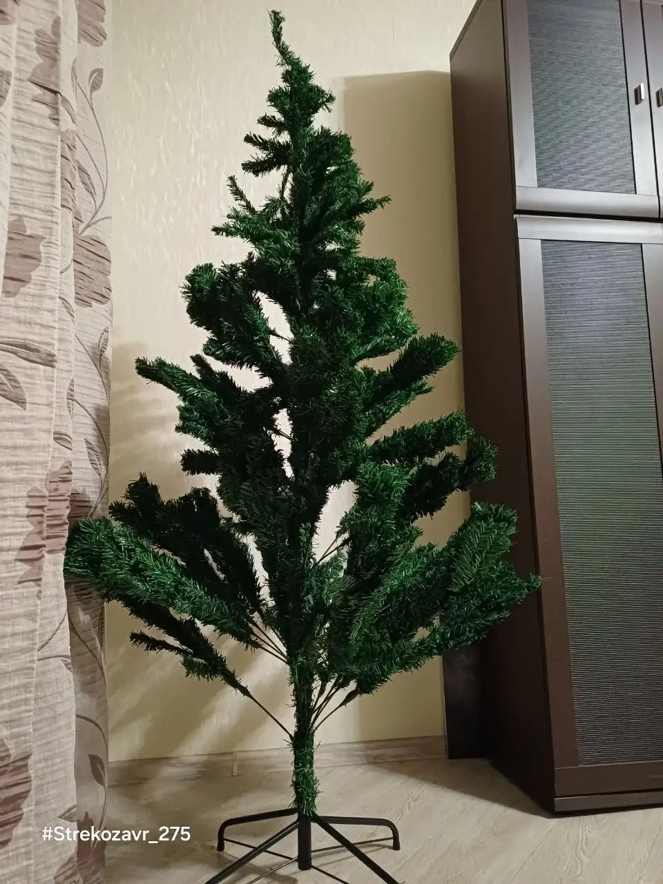 Продам елочку искусственную - Барахолка в Люберцы