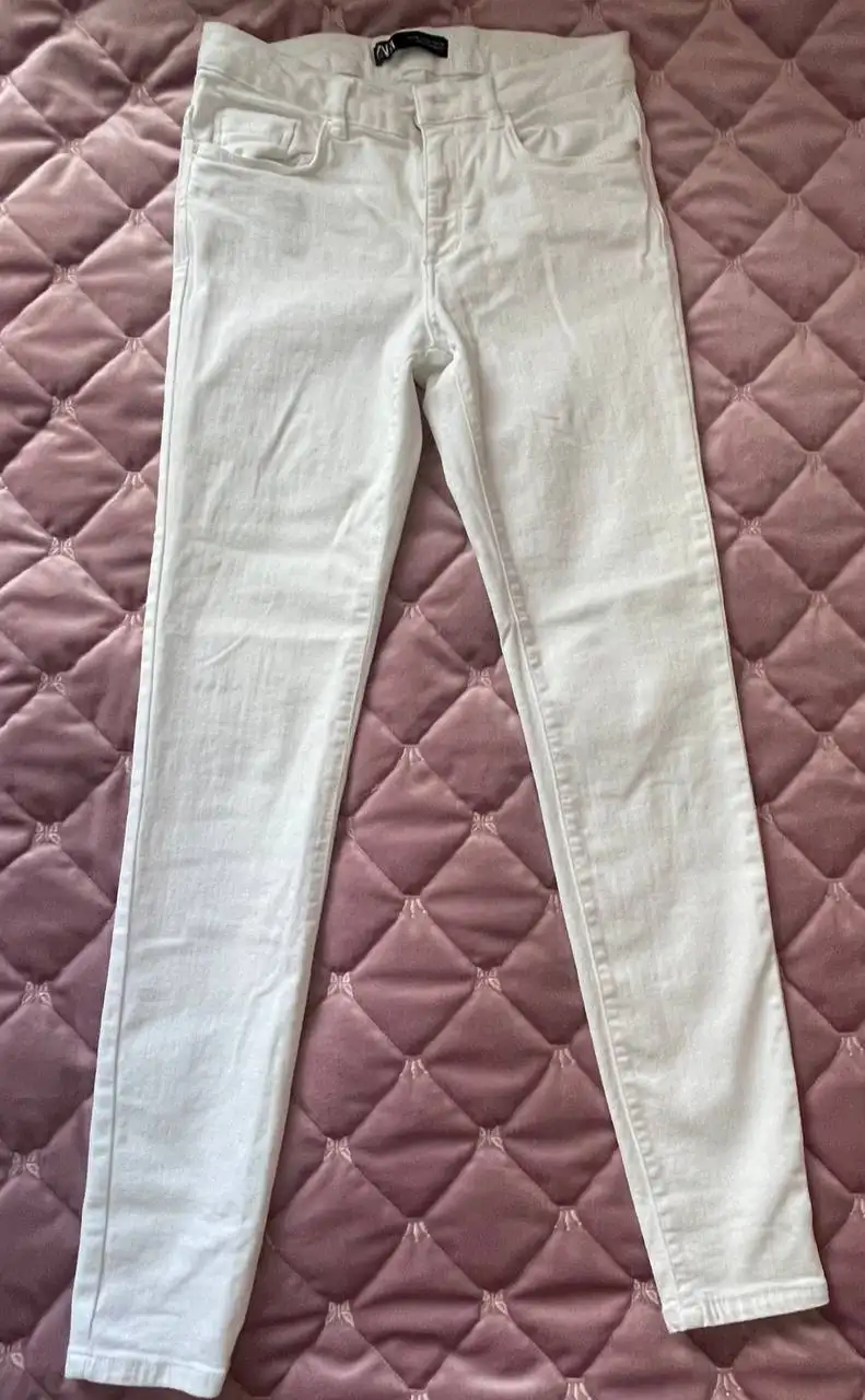 Блузка H&M и джинсы Zara - Одежда в Люберцы