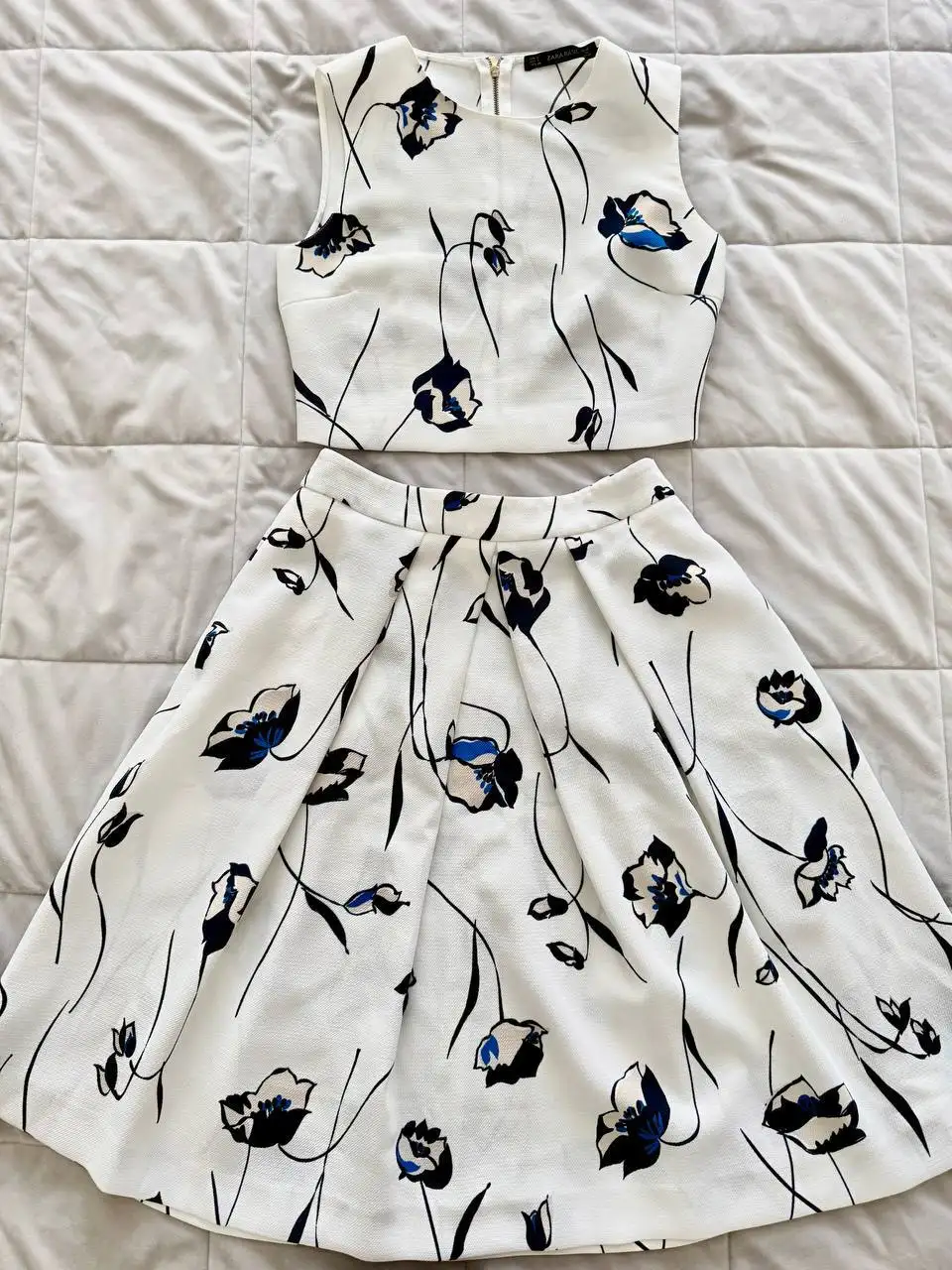 Продаю костюм Zara S - Костюмы (Одежда) в Некрасовка