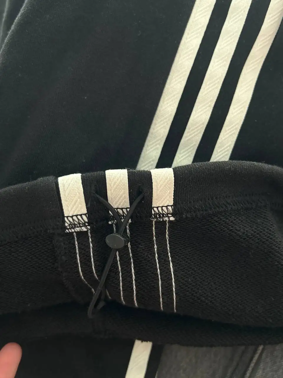 Продам Брюки adidas STORY VELVET BANANA PANT - Брюки (Одежда) в Некрасовка