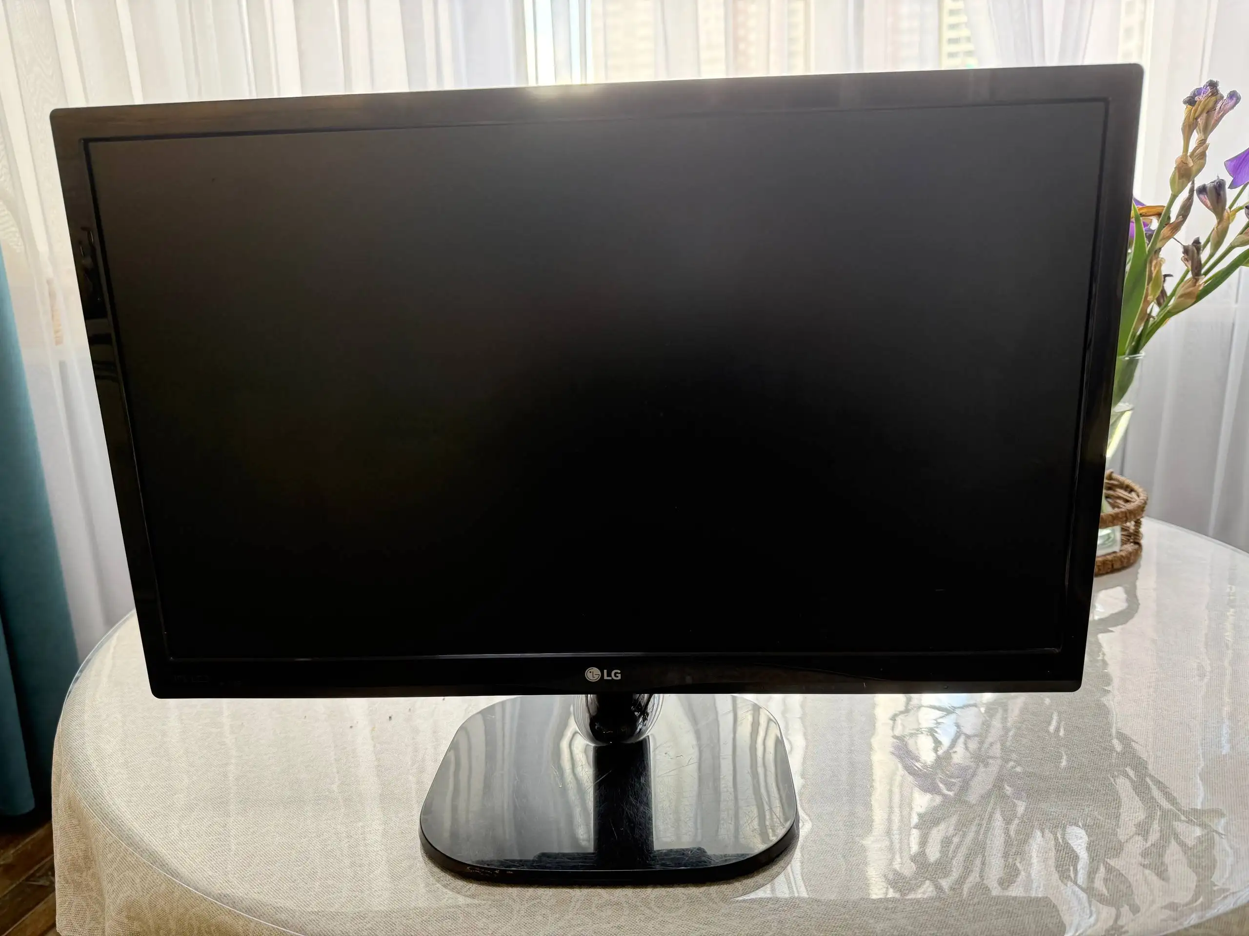 Монитор LG 22MP48D - Мониторы (Электроника) в Некрасовка