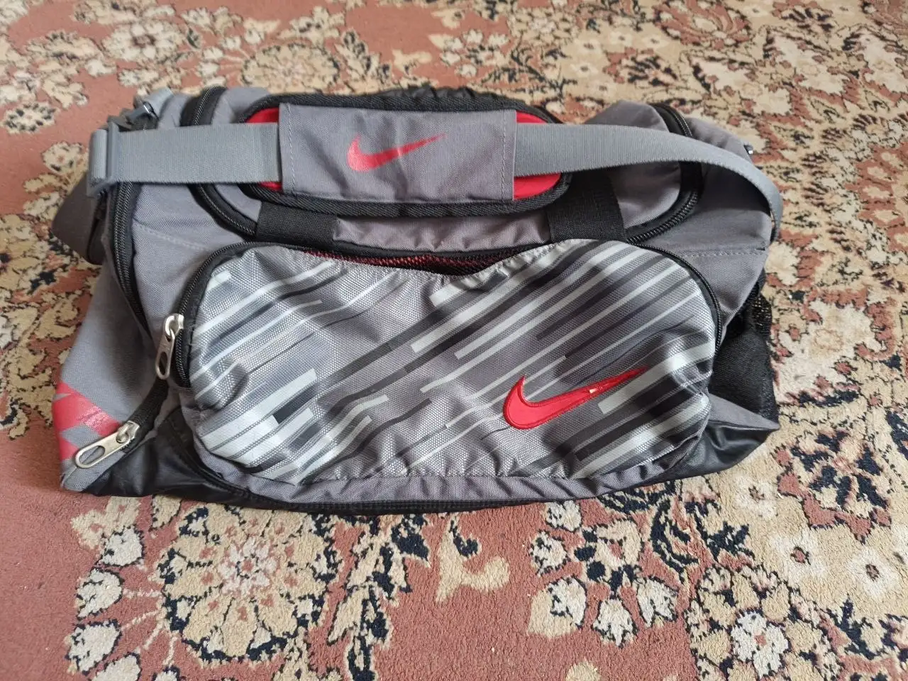 Спортивная сумка Nike - Одежда в Люберцы