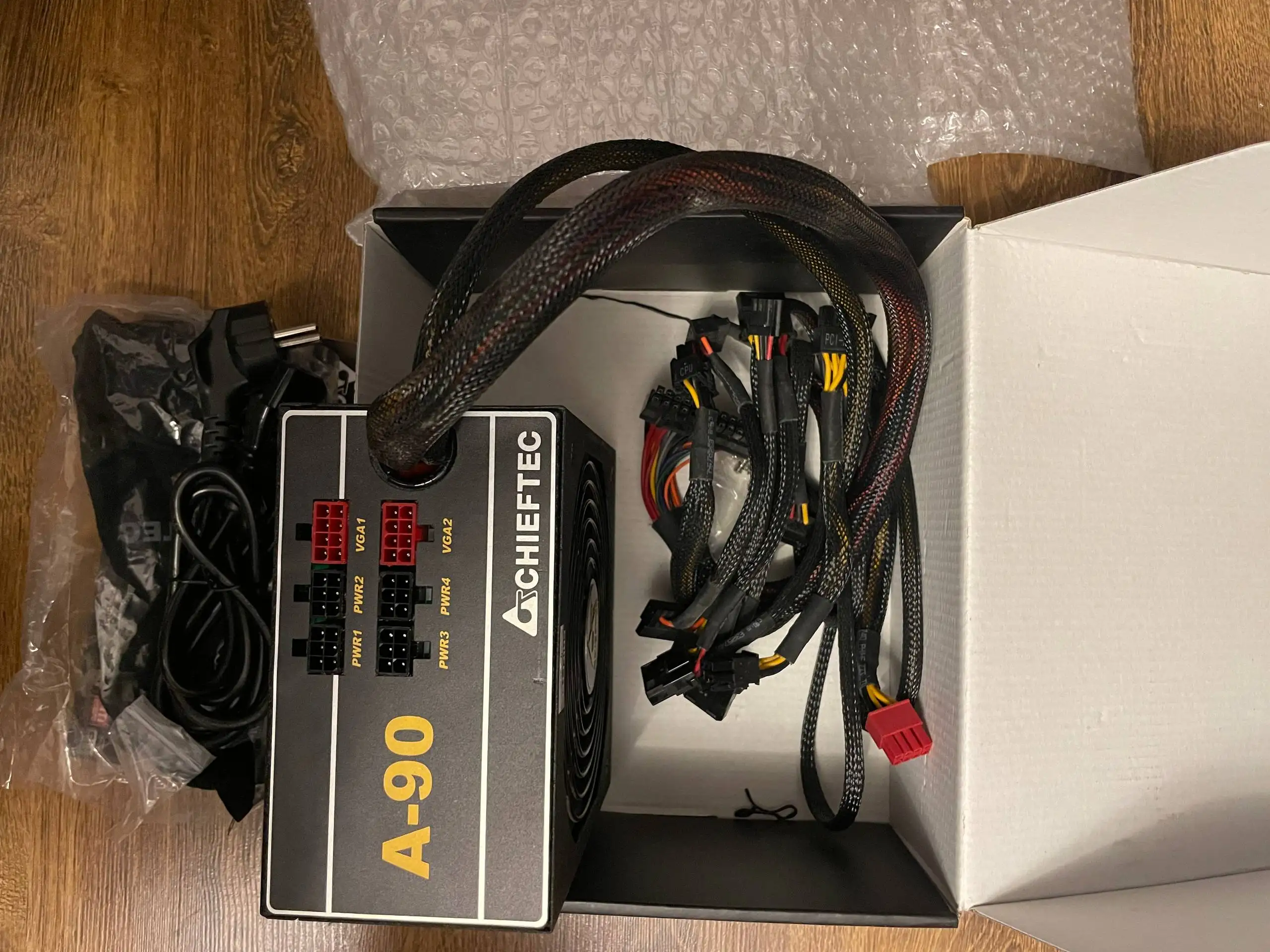 Блок питания CHIEFTEC A-90 750W 80+ Gold - Блоки питания (Электроника) в Люберцы