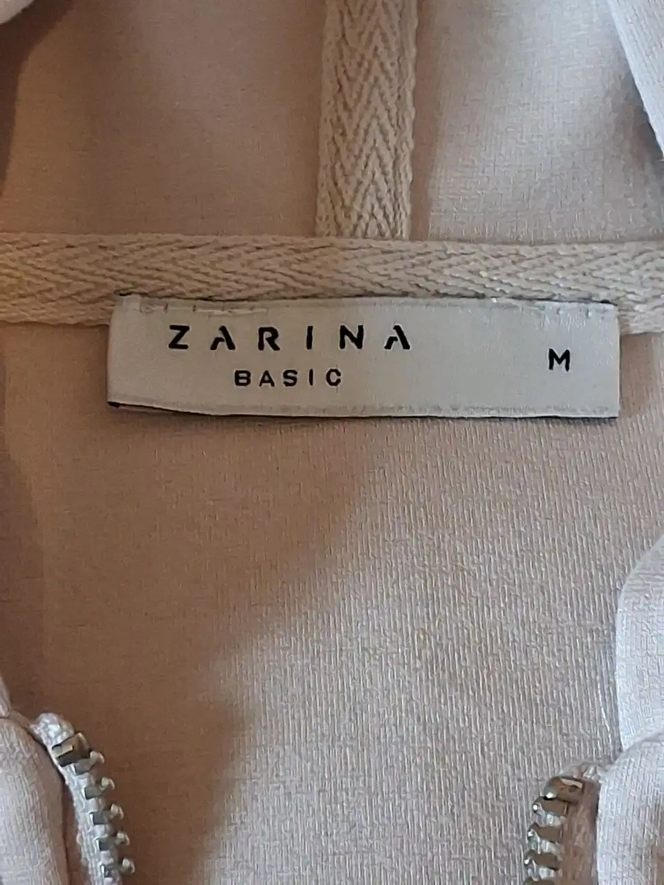 Худи бежевое Zarina размер M - Верхняя одежда (Одежда) в Люберцы