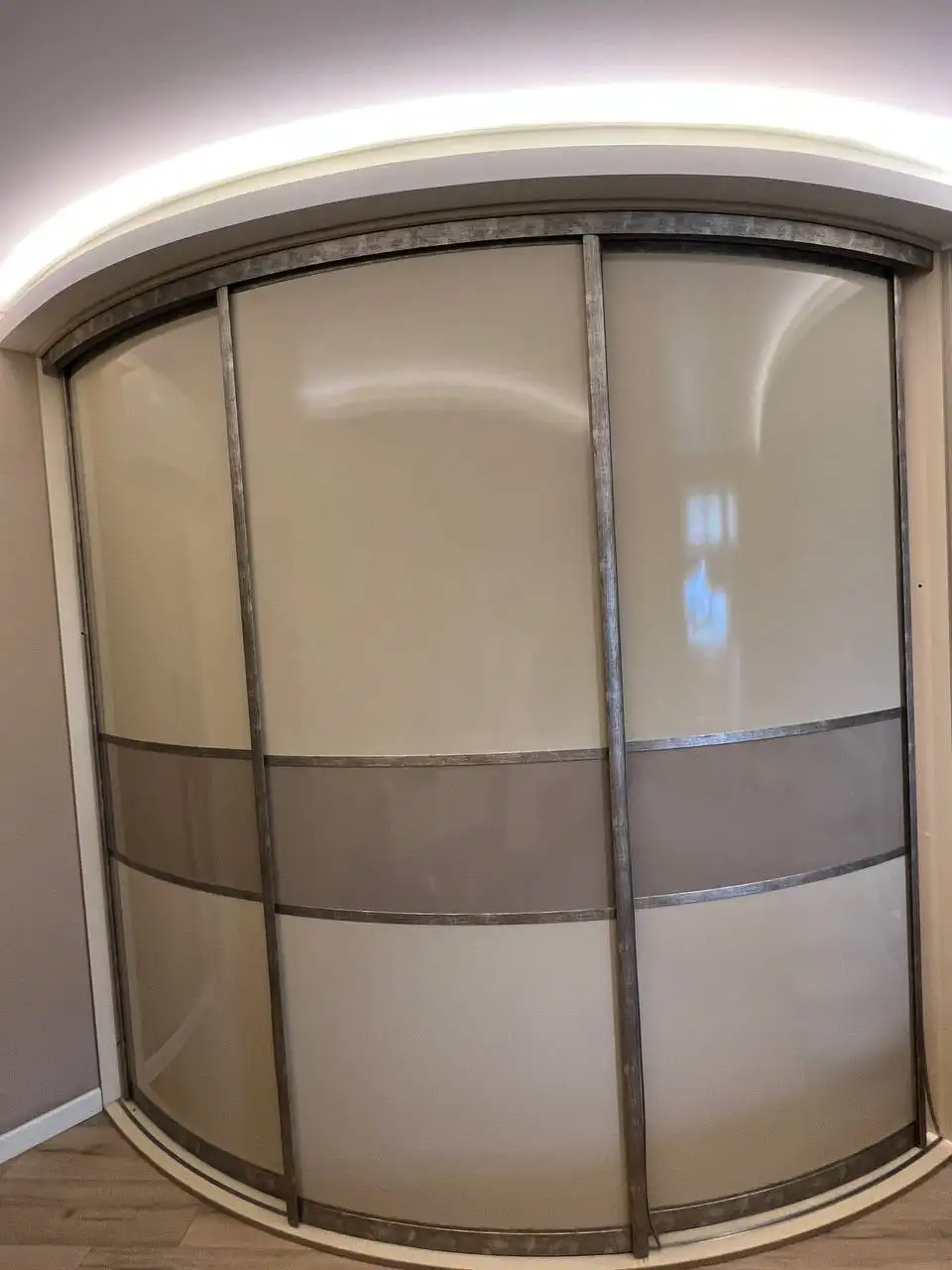 Радиусный шкаф 2450х2110см - Шкафы (Барахолка) в Люберцы