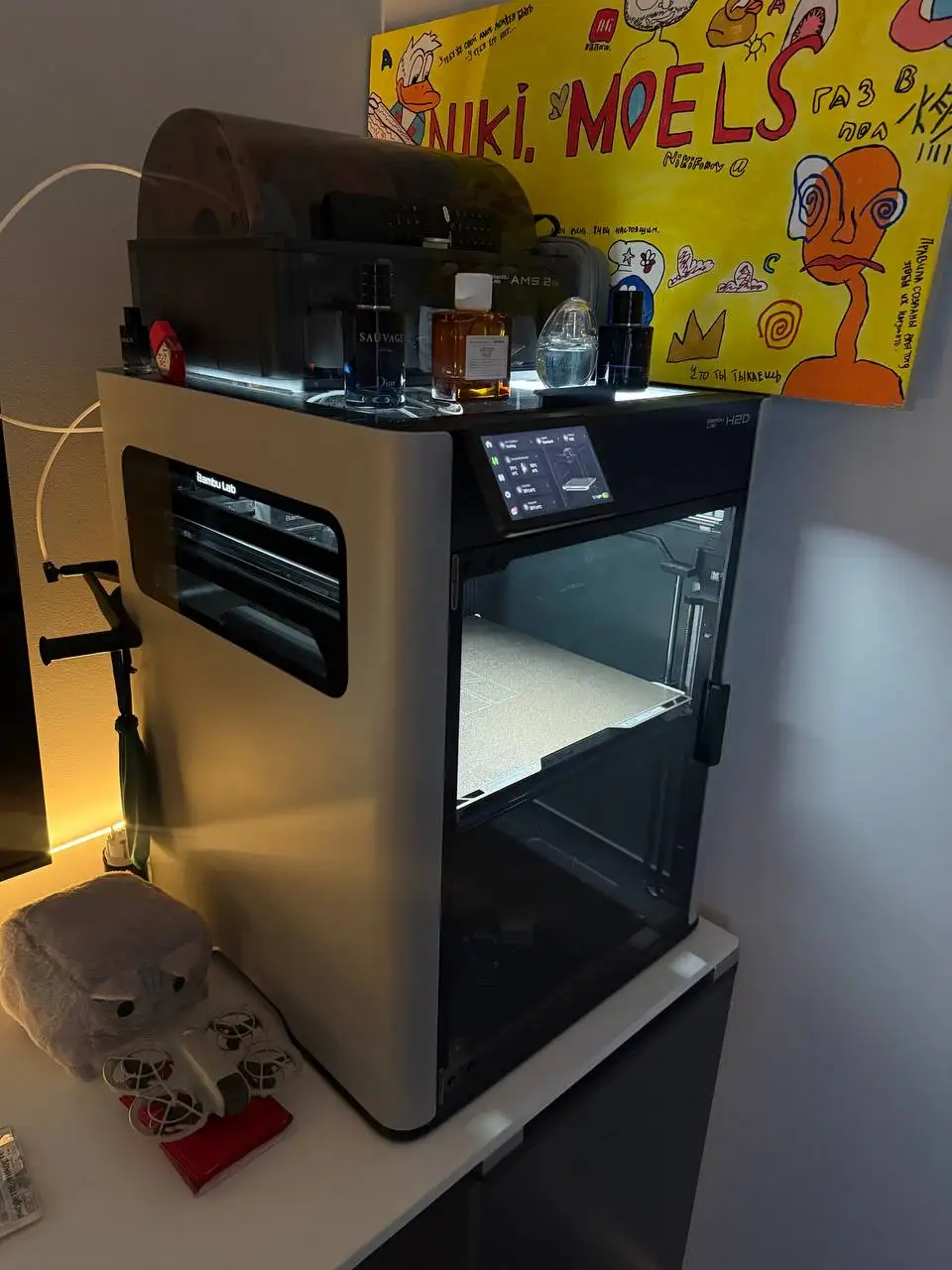 3D принтер Bambu Lab H2D 2025 года с катушками пластика - Расходные материалы для 3D печати в Люберцы