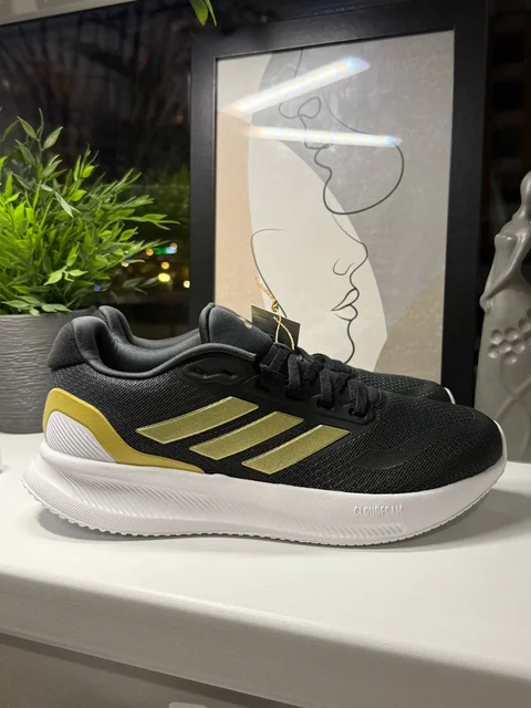 Новые кроссовки Adidas - Обувь в Люберцы