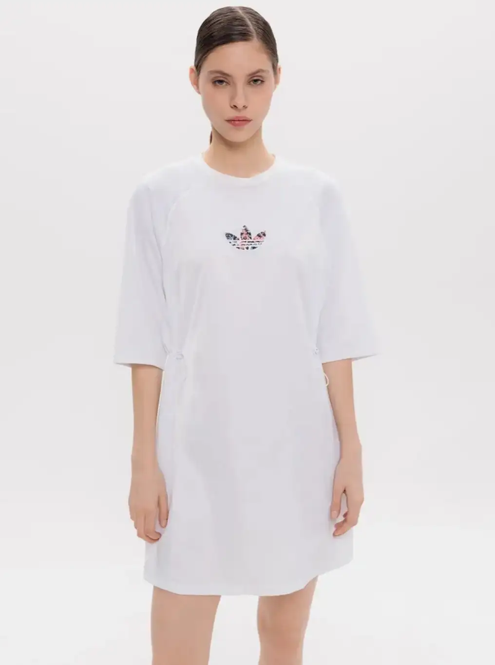 Новое платье-футболка Adidas Originals, RU42 - Платья (Одежда) в Люберцы