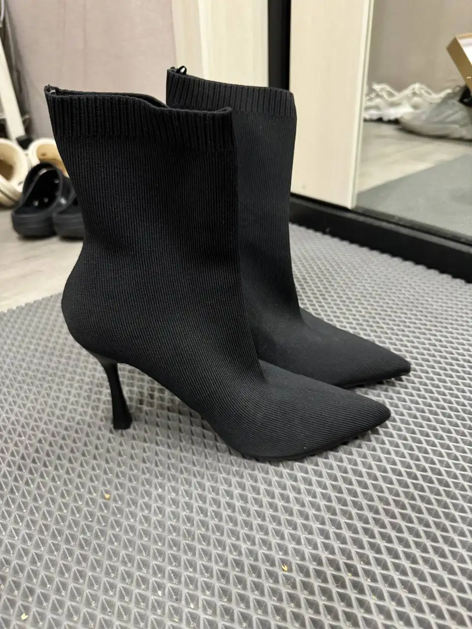 Продам обувь и сумку Guess - Барахолка в Люберцы