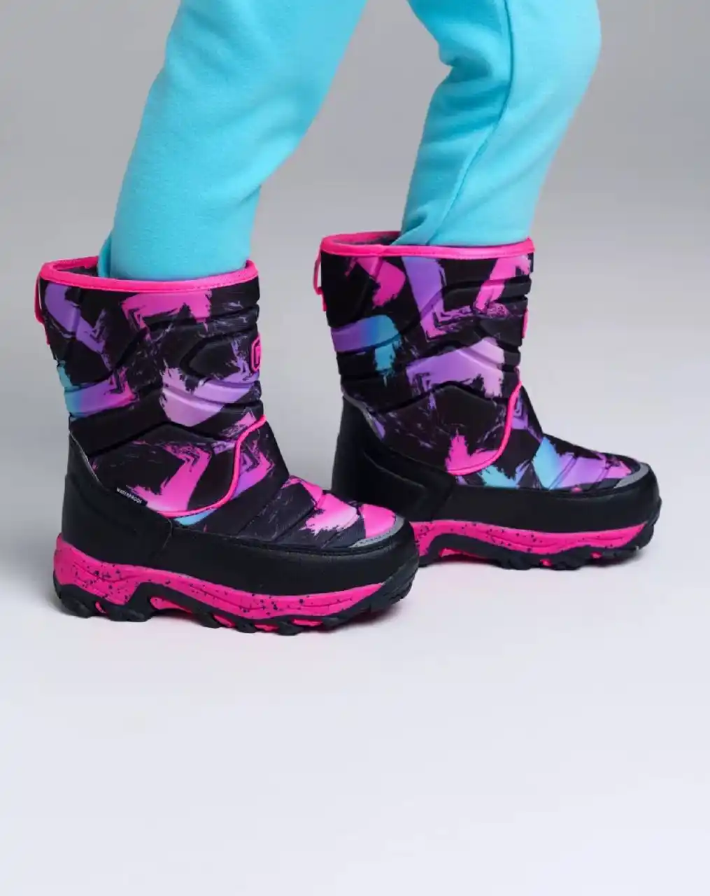 Зимний комбинезон и сапоги Play Today