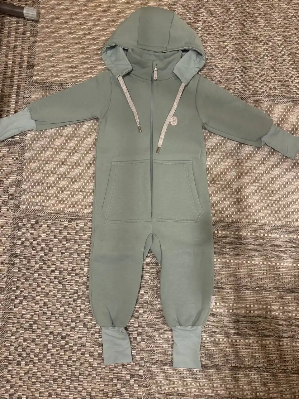 Продается костюм фирмы «Наследник» - Одежда в Барнаул