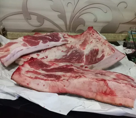 Свежее сало от домашней свиньи - Продукты питания в Барнаул